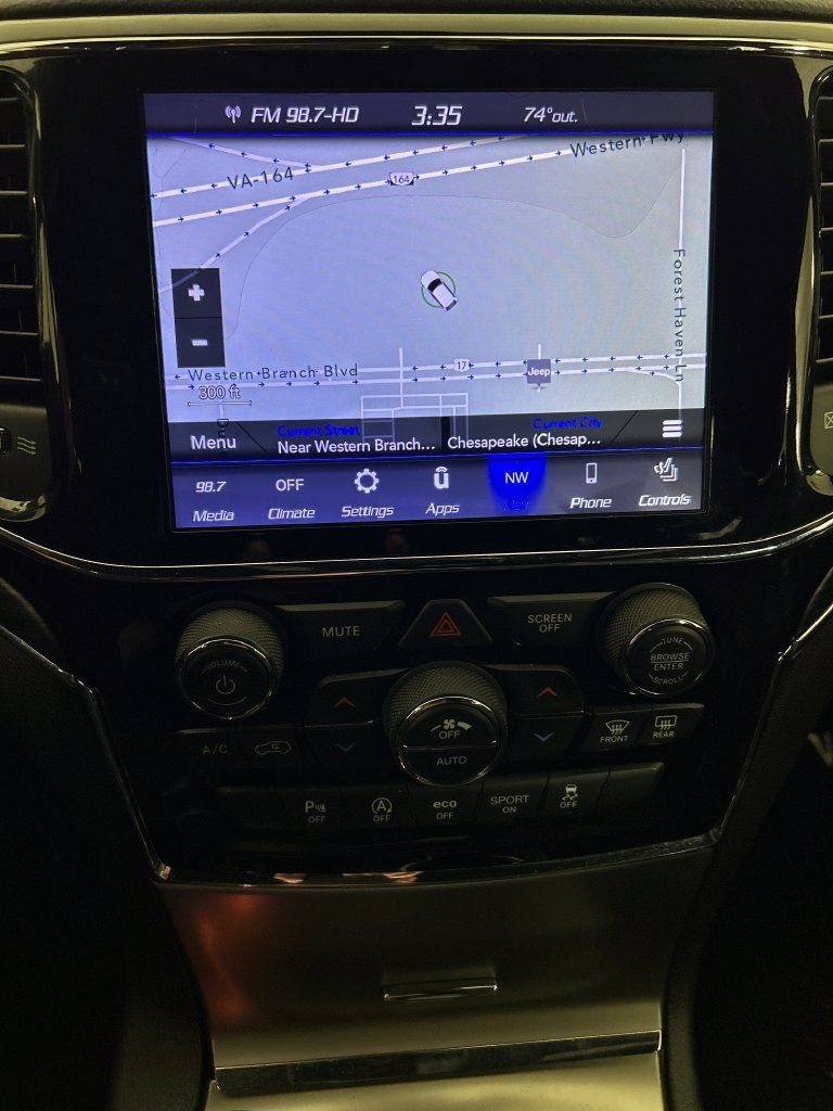 Used 2020 Jeep Grand Cherokee Limited AWD/4WD image 14