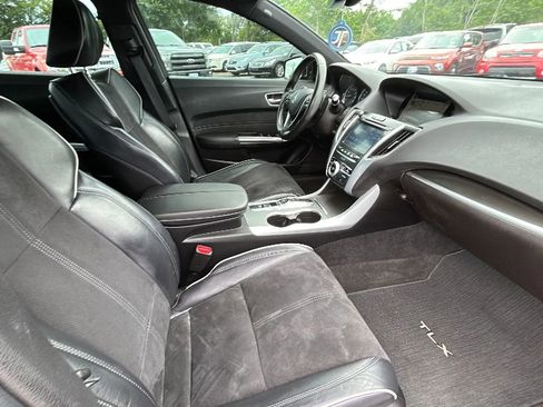 Used 2018 Acura TLX V6 w/ Technology & A-SPEC Pkg FWD image 11