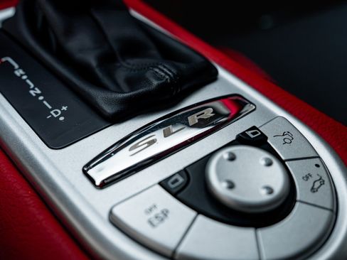 Used 2008 Mercedes-Benz SLR image 69