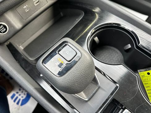 Used 2023 Nissan Rogue SV image 25