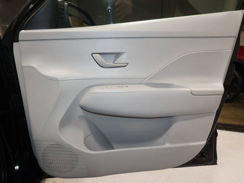 Used 2025 Hyundai Kona SEL image 18