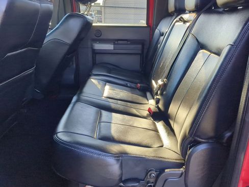 Used 2015 Ford F250 Lariat w/ Lariat Ultimate Package image 27