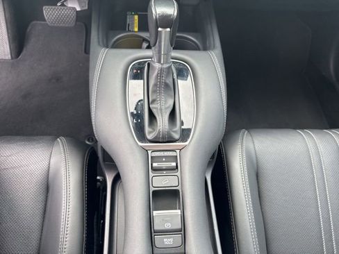 Certified 2024 Honda HR-V EX-L image 18