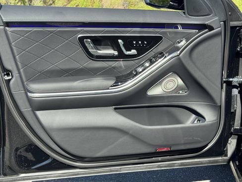 New 2025 Mercedes-Benz S 580 4MATIC Sedan image 17