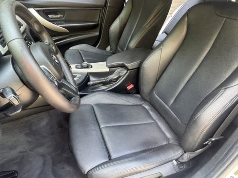 Used 2015 BMW 320i xDrive Sedan AWD/4WD image 19