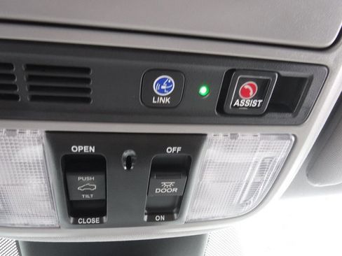 Used 2023 Honda Odyssey Touring image 26