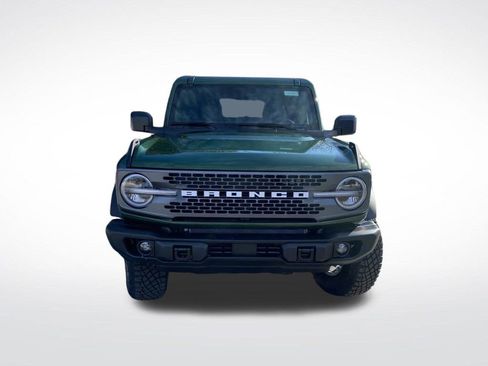 New 2025 Ford Bronco Badlands image 14