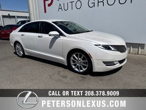 Used 2014 Lincoln MKZ w/ Equipment Group 102A Reserve FWD image 2