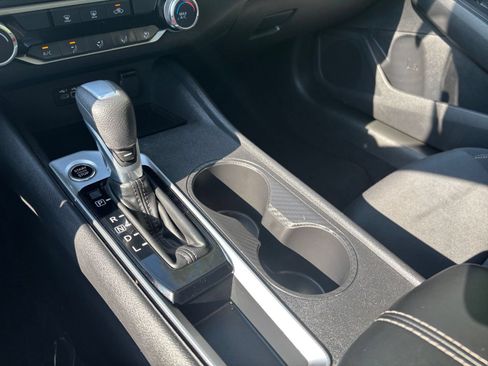 Used 2025 Nissan Altima 2.5 SV FWD image 37