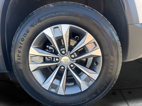 Used 2026 Chevrolet Equinox LT FWD image 31