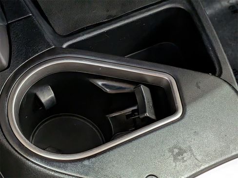 Used 2016 Toyota RAV4 XLE image 26