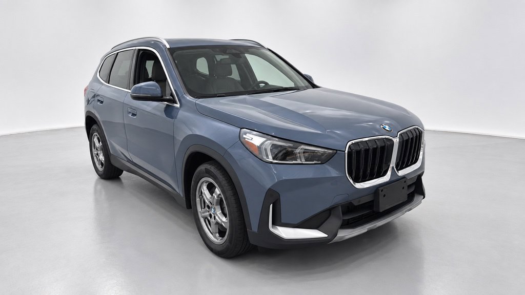 Used 2023 BMW X1 xDrive28i w/ Convenience Package AWD/4WD image 4