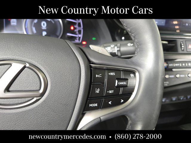 Used 2023 Lexus ES 300h Ultra Luxury w/ Accessory Package (Z2) FWD image 21