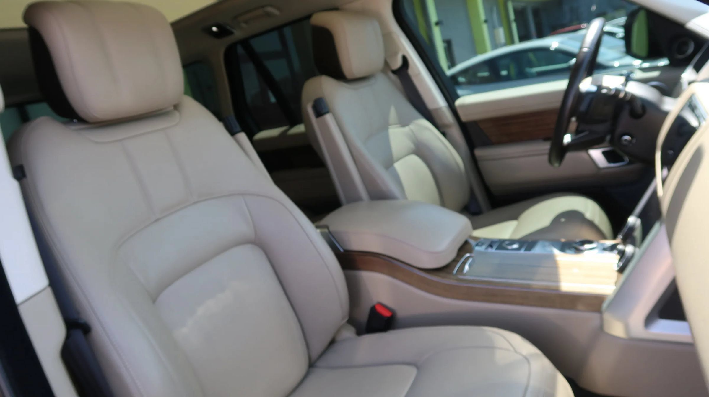 Used 2018 Land Rover Range Rover HSE AWD/4WD image 28