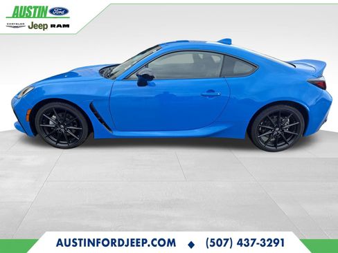 Used 2024 Toyota GR86 Premium image 2