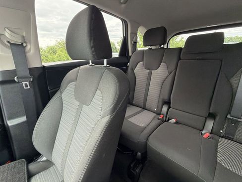 Used 2024 Kia Sorento LX FWD image 12