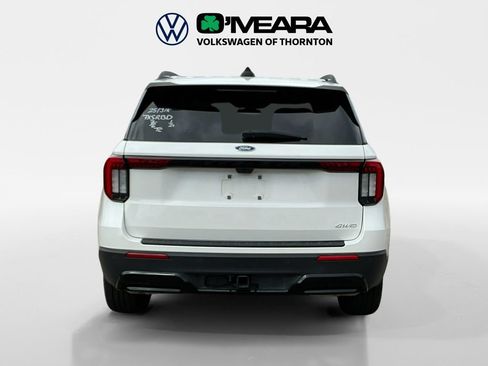 Used 2025 Ford Explorer ST-Line AWD/4WD image 4