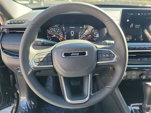 New 2026 Jeep Compass Latitude image 20