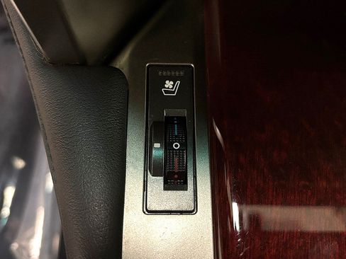 Used 2014 Lexus GX 460 Luxury AWD/4WD image 35