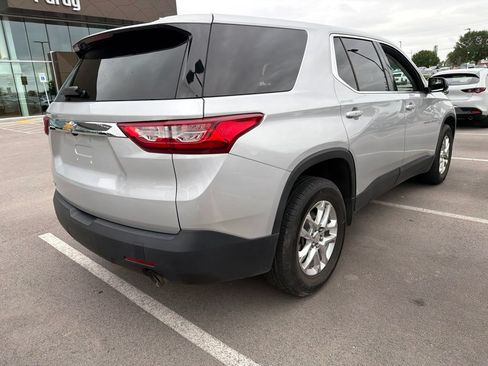 Used 2020 Chevrolet Traverse LS FWD image 6