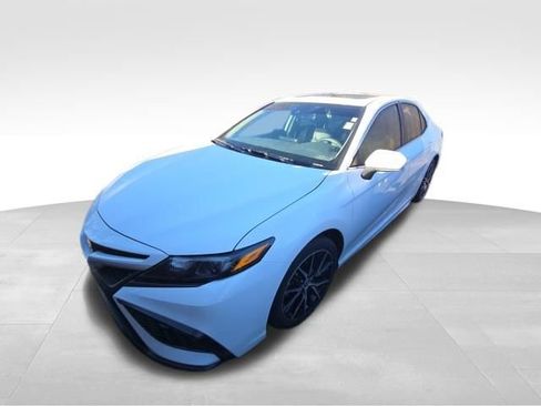 Used 2023 Toyota Camry SE w/ Audio Upgrade Package image 2