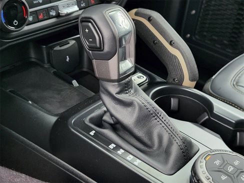 New 2025 Ford Bronco Badlands image 26