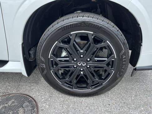 Certified 2026 INFINITI QX80 4WD image 14