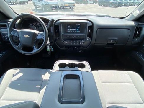 Used 2019 Chevrolet Silverado 1500 Custom w/ Custom Convenience Package AWD/4WD image 27
