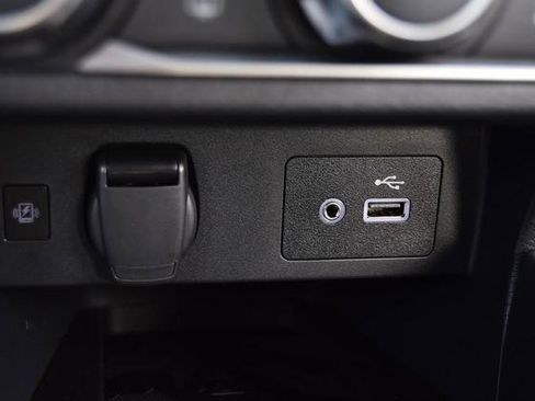 New 2025 Nissan Versa SV image 15