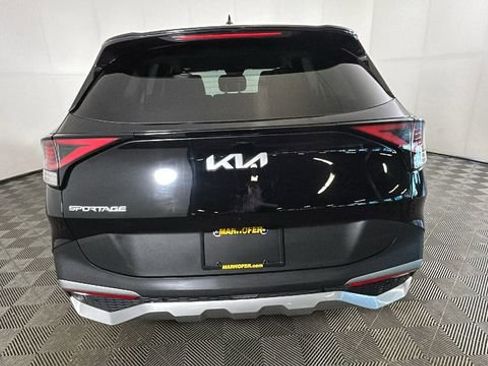 Used 2023 Kia Sportage EX FWD image 4