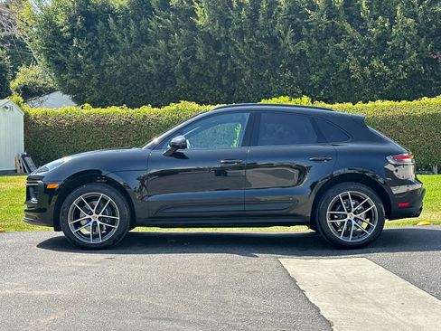 Used 2026 Porsche Macan AWD/4WD image 2