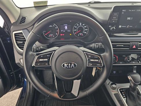 Used 2021 Kia Seltos S image 22