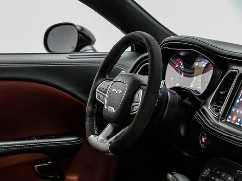 Used 2022 Dodge Challenger SRT Hellcat RWD image 64