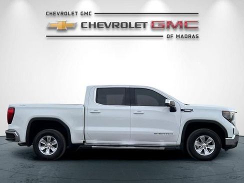 New 2026 GMC Sierra 1500 SLE w/ Preferred Package image 2