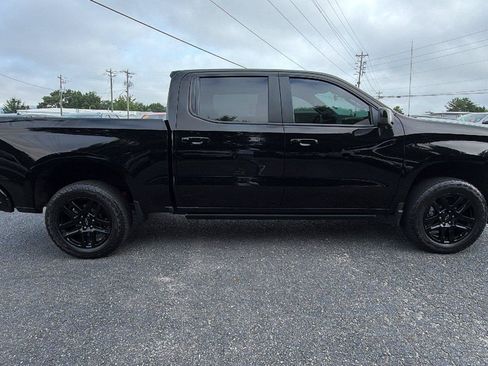 Used 2022 Chevrolet Silverado 1500 LT Trail Boss w/ LT Trail Boss Premium Package AWD/4WD image 7