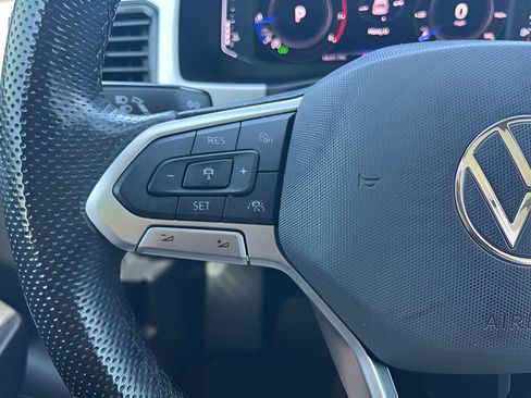 Used 2022 Volkswagen Atlas SEL Premium AWD/4WD image 19
