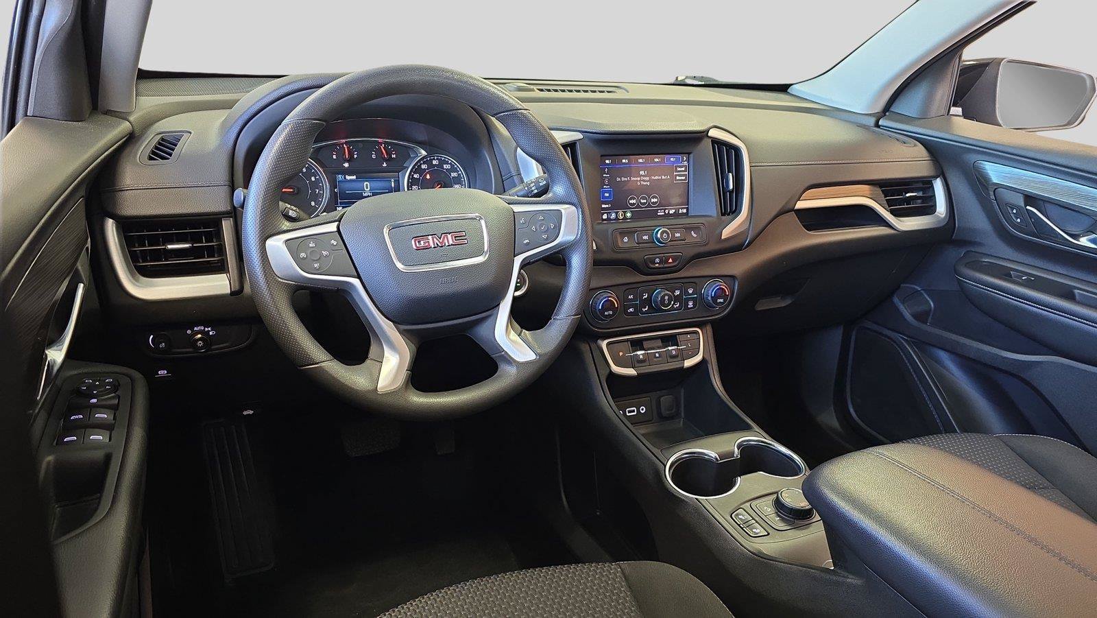 Used 2024 GMC Terrain SLE w/ Driver Convenience Package AWD/4WD image 20