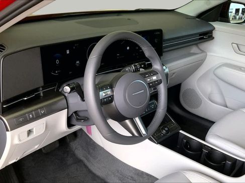 Used 2025 Hyundai Kona SEL FWD image 16