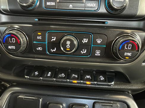 Used 2016 Chevrolet Silverado 1500 LTZ Z71 w/ LTZ Plus Package AWD/4WD image 18