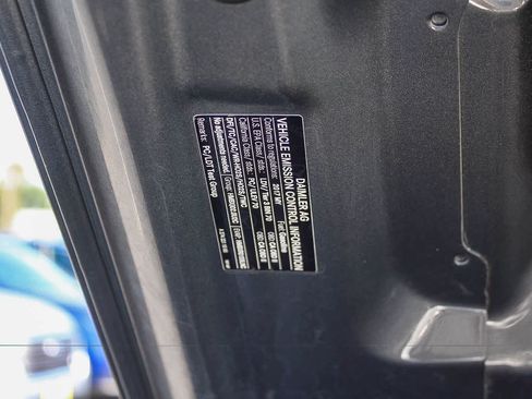 Used 2017 Mercedes-Benz E 300 image 36