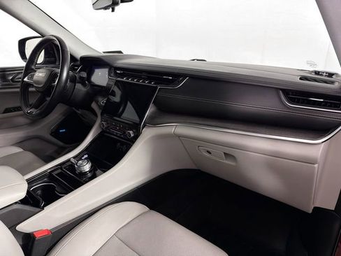 Used 2021 Jeep Grand Cherokee L Overland w/ Advanced Protech Group III image 33