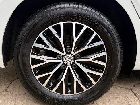 Used 2019 Volkswagen Jetta SEL FWD image 50