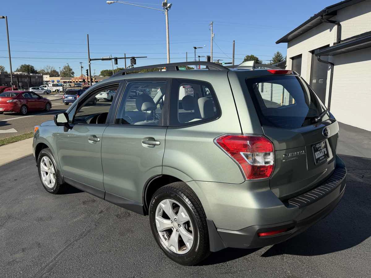 Used 2016 Subaru Forester 2.5i w/ Alloy Wheel Package AWD/4WD image 3