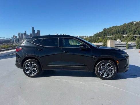 Used 2019 Chevrolet Blazer RS AWD/4WD image 2