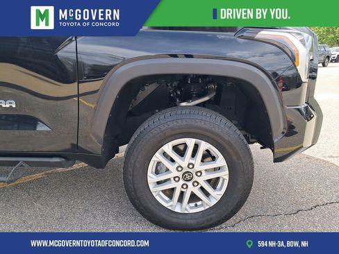 Used 2024 Toyota Tundra SR5 AWD/4WD image 11