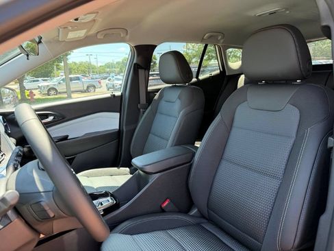 New 2026 Chevrolet Trax LT w/ Driver Confidence Package FWD image 11