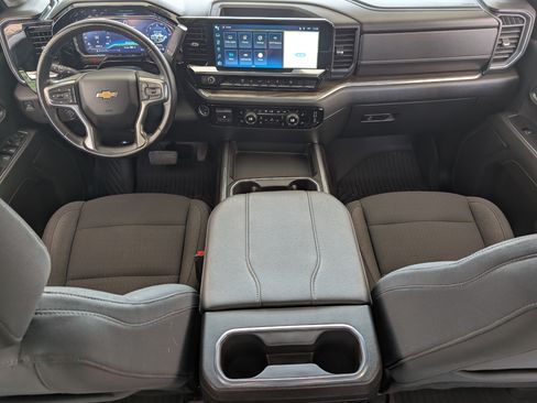 Used 2024 Chevrolet Silverado 2500 LT AWD/4WD image 22