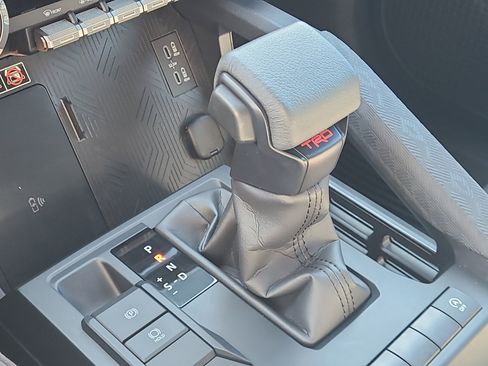 Used 2024 Toyota Tacoma TRD Sport image 27