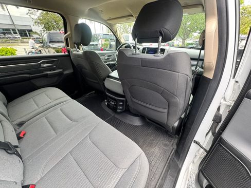 Used 2019 RAM 1500 Big Horn AWD/4WD image 19