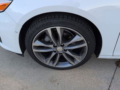 Used 2022 Chevrolet Malibu Premier image 3